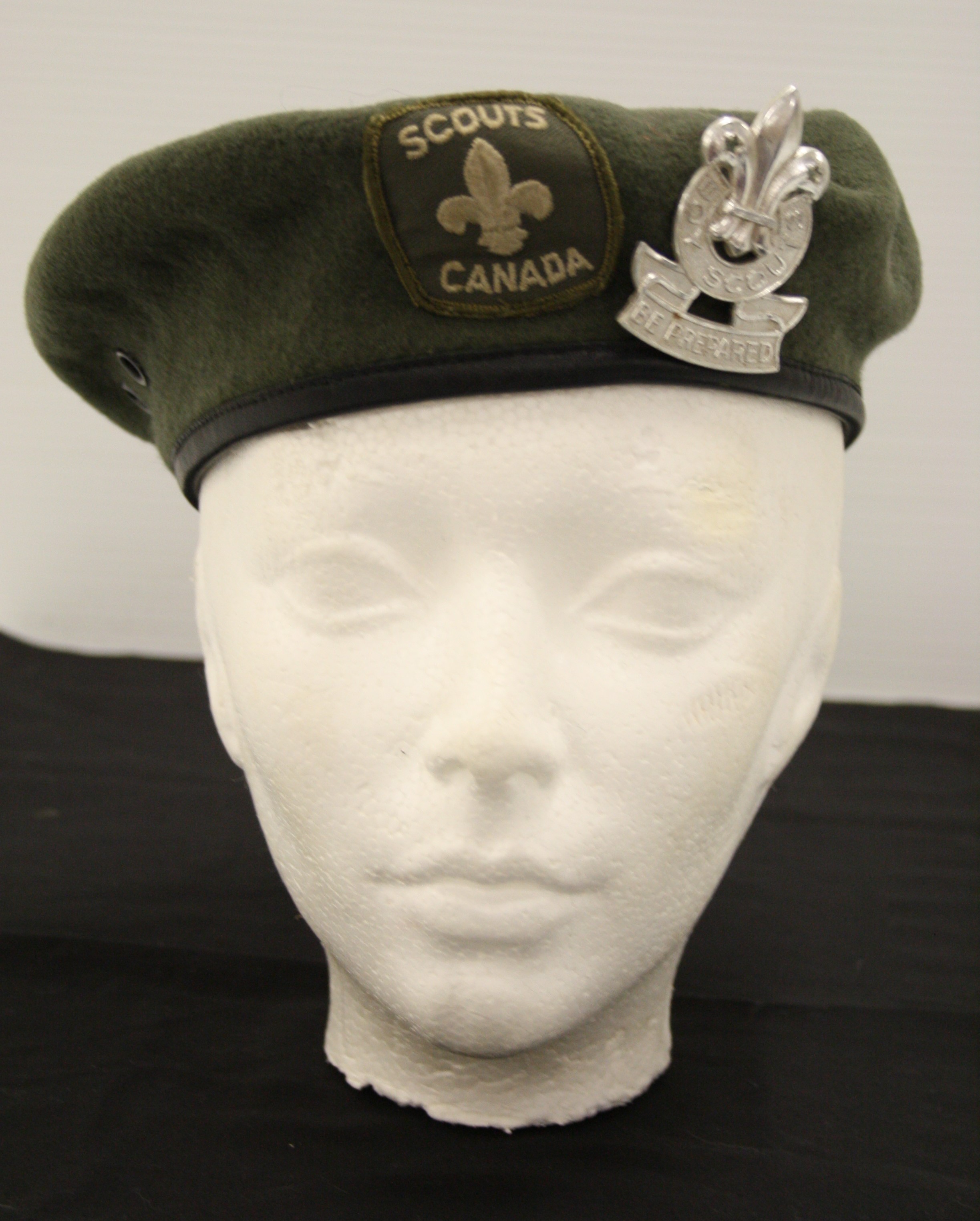 Green Scouts Beret with Scout Badge